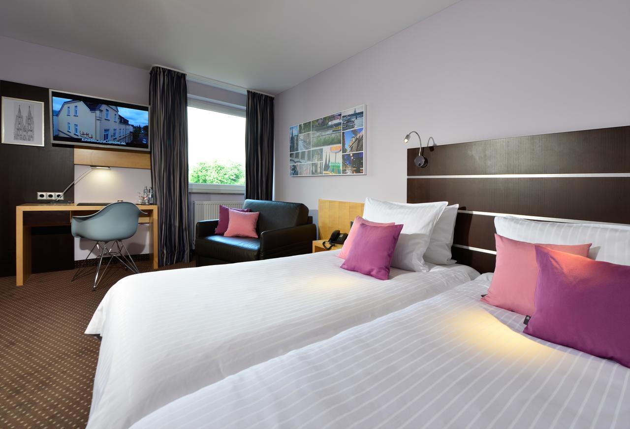 Hotel Uhu Garni Kolín nad Rýnem Exteriér fotografie