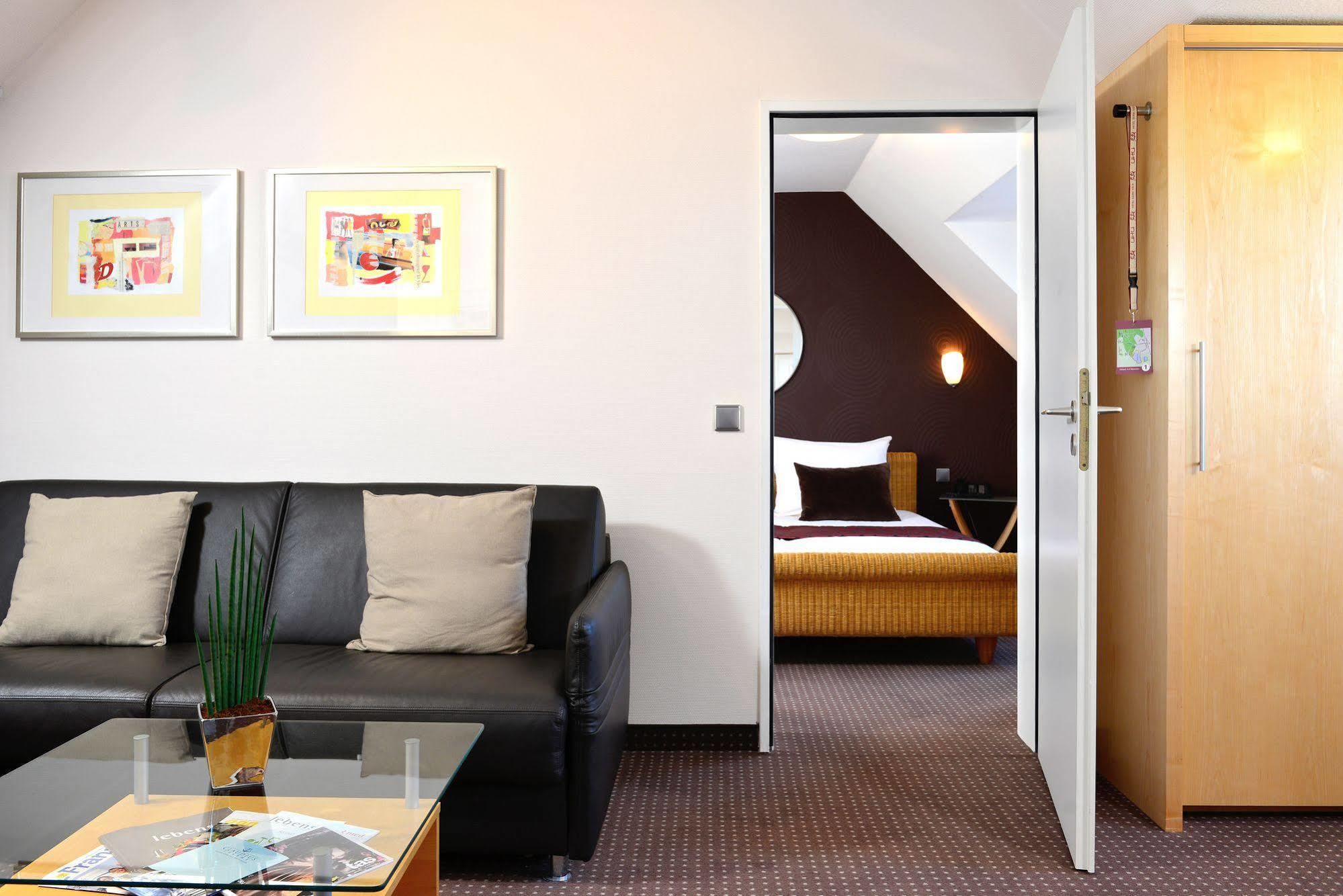 Hotel Uhu Garni Kolín nad Rýnem Exteriér fotografie